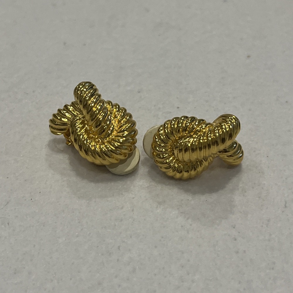 Vintage Joan Rivers Twisted Rope Gold Tone Clip On Earrings